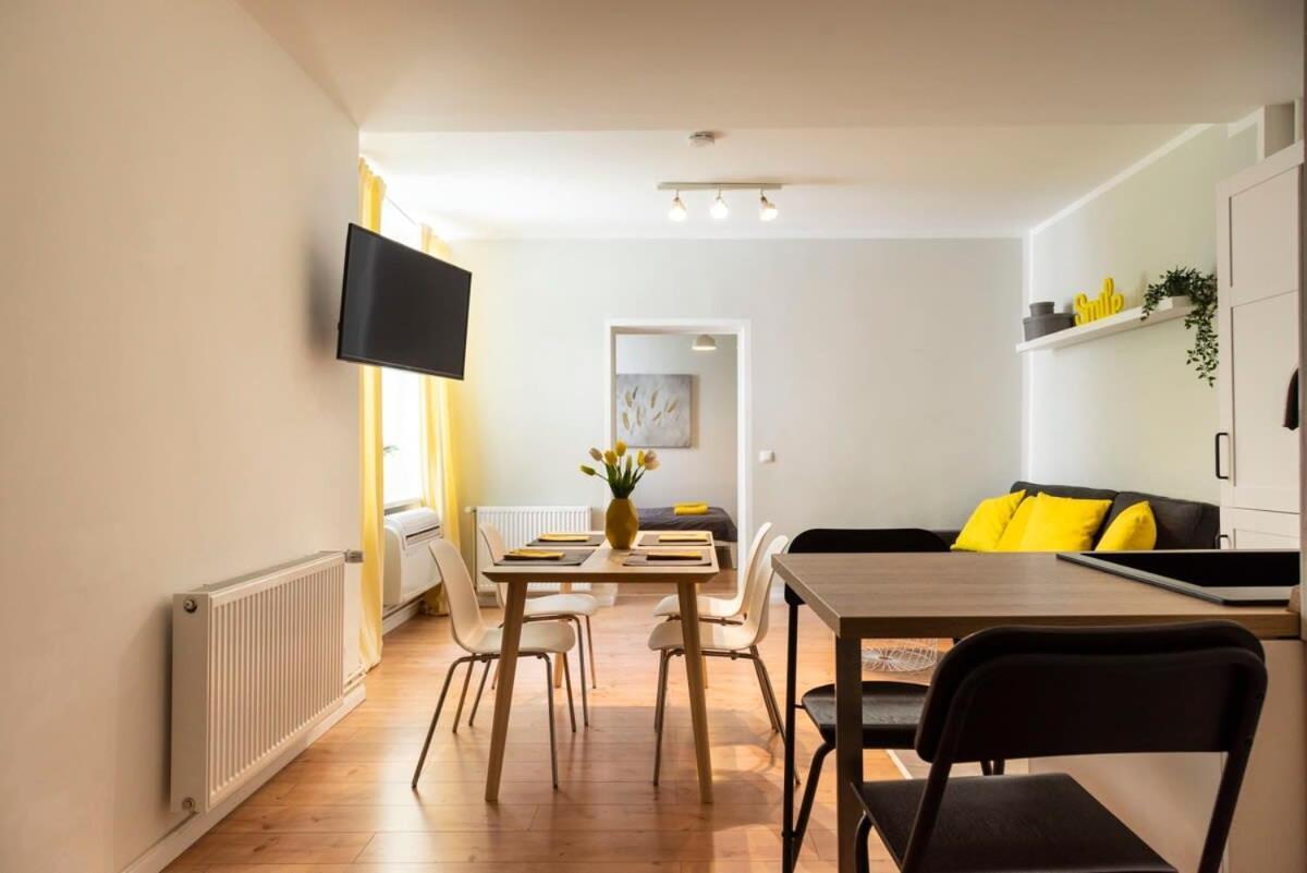 Cosy Two Br Plus Self Checkin Plus Street Parking 柏林 外观 照片